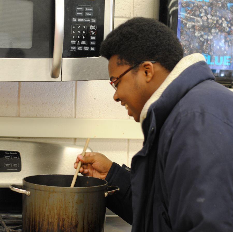 Foods class hosts chili cookoff