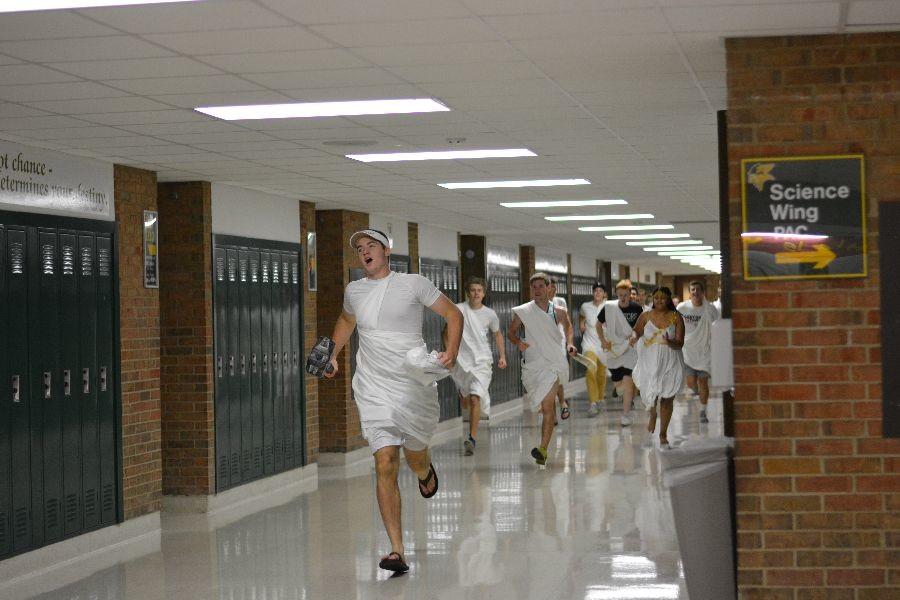 Throwback: toga day festivities rushing the halls