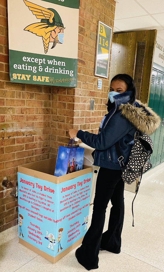 Students were constantly dropping off toys at the toy drive. “OneGP Virtual students also dropped toys off at North throughout the drive,” Bonbrisco said. 
