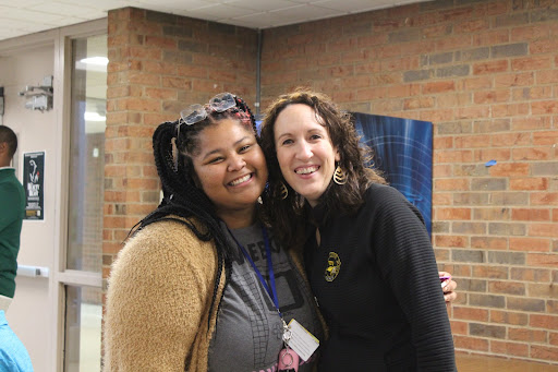 BREAKFAST OF LAUGHS| Assistant Principal Katy Vernier stopped by the KNOTS breakfast in the cafeteria.  Vernier believes KNOTS, especially through events such as the breakfast, allows students to make once-in-a-lifetime connections. “I always love it when it gets really loud in there, because the kids are all talking or interacting with each other or laughing.  You hear laughter all over the place,”  Vernier said.