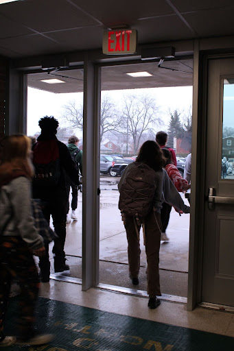 THE 3:05 RUSH |On the last day before break, students like senior Rocco Cardinale can be seen swiftly exiting towards their cars. “Leaving school on the last day before break is so exciting because it means a week of no school and hanging out with friends and family,  Cardinale said. “Breaks may not be inclusive to every culture, so that person may not be celebrating something, however, it does give them a week off of school and a stress-free week of no homework.”