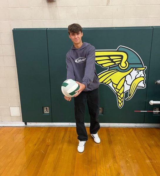 Feeling nostalgic about his team in Spain, junior exchange student Juan Domingo has  decided to start his own boys volleyball team here at North. “I'm actually asking friends and asking people I know if they’re interested,” Domingo said.  “Some who reads this may join and if the athletic [director] approves it, more people can join.”